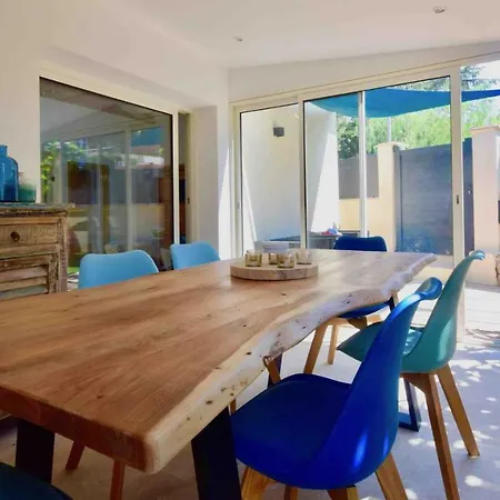 Charmante Maison Centre-ville Sainte-maxime, Plages A 2 Pas Holiday home *